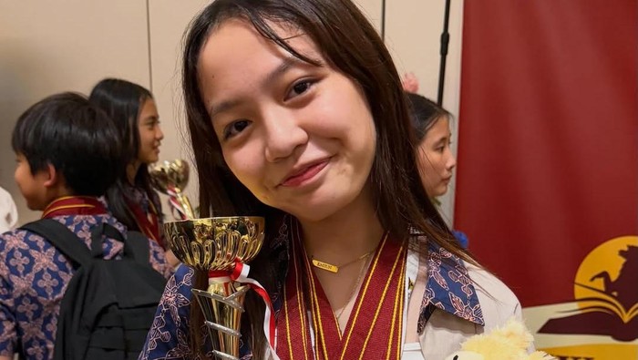 Prestasi Embun Buat Dian Ayu dan Omesh Haru Sekaligus Bangga