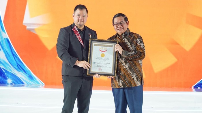 Sambung 206.537 Pipa Air Minum, PAM JAYA dan Pemprov DKI Raih Rekor MURI