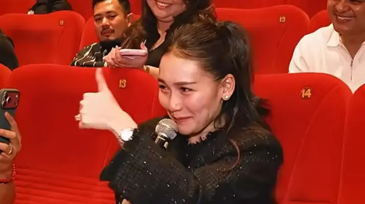 Ayu Ting Ting Menangis Usai Nonton Ibu, Bagaimana Aku Tanpamu, Akui Ceritanya Bikin Sesak